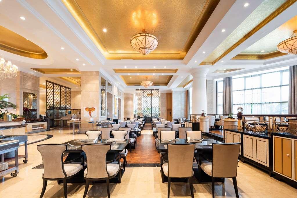 Wyndham Grand Xiamen Haicang Restoran fotoğraf